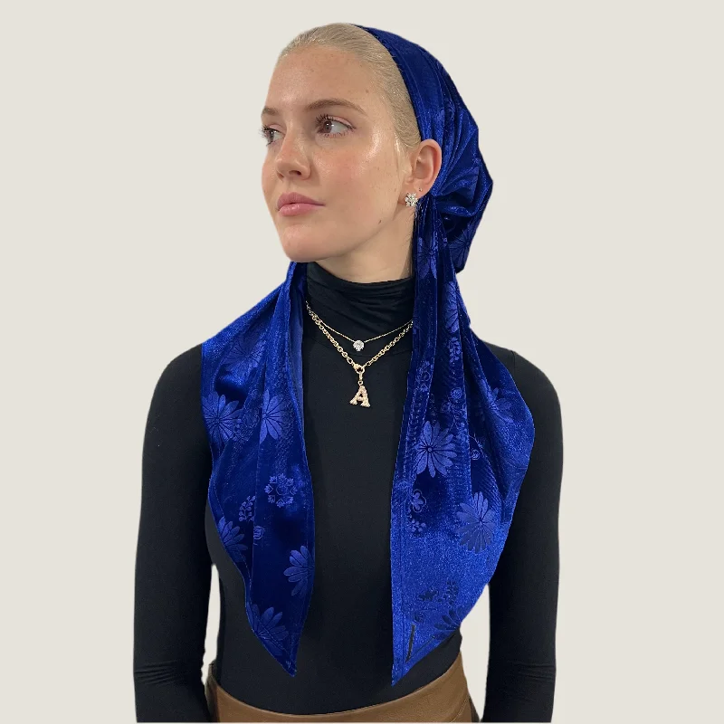 Blue Velvet Daisy Pre-Tied Scarf